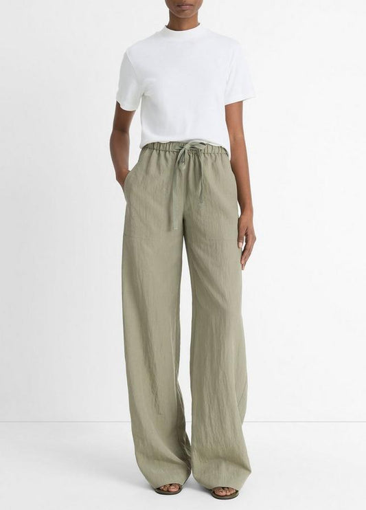 Vince. Mid-Rise Utility Drawstring Pant in Smoky Moss