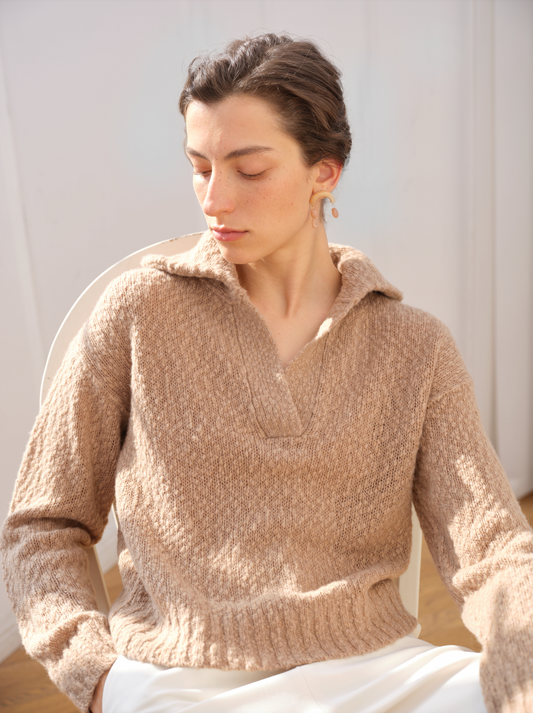 W.CASHMERE Evelyn Polo Sweater in Sand