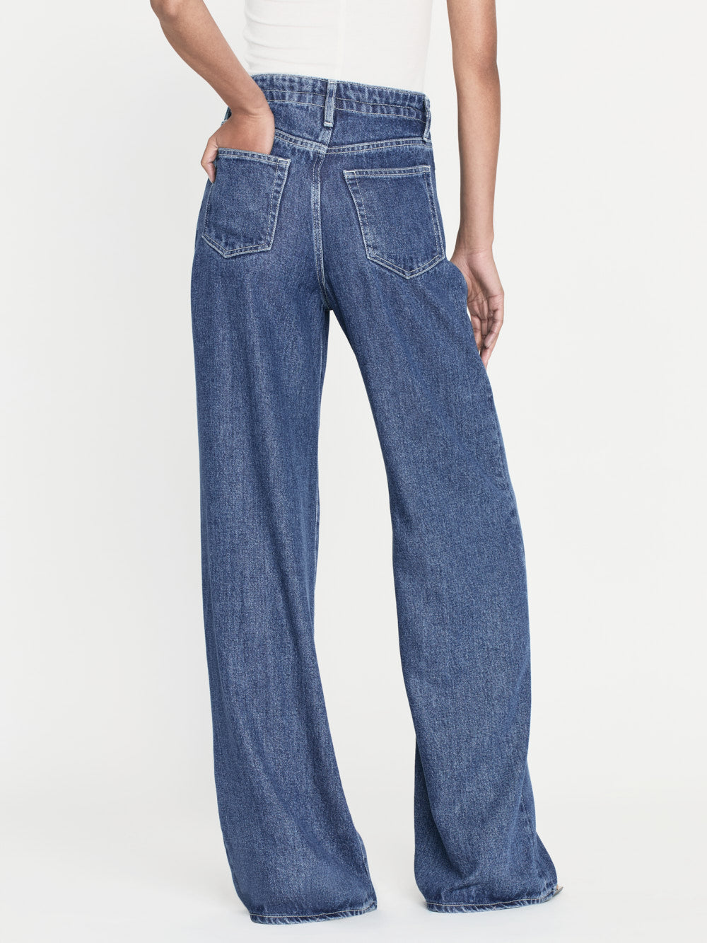 FRAME Drawstring Wide Leg Jeans in Ghost